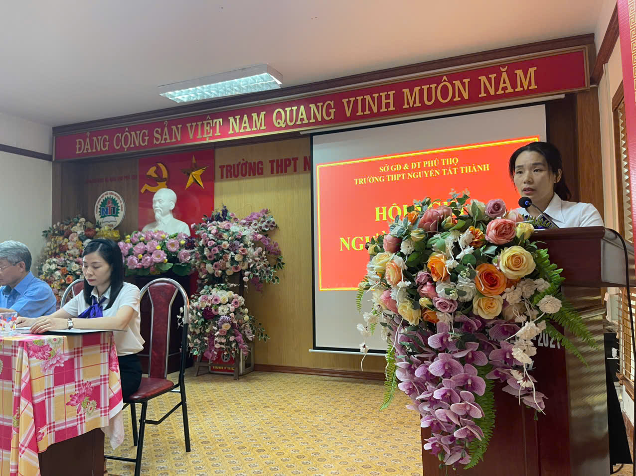 z7084036903805 3b23d4236d28e52e8d8a04caf5636003